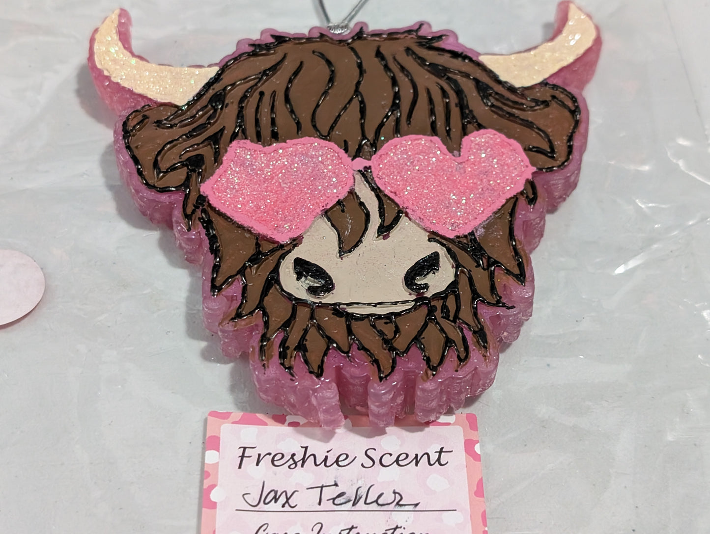 Highland w/Heart Glasses