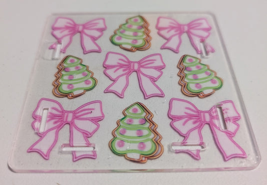 Christmas Tree Cake and Bows Grid Pen Box