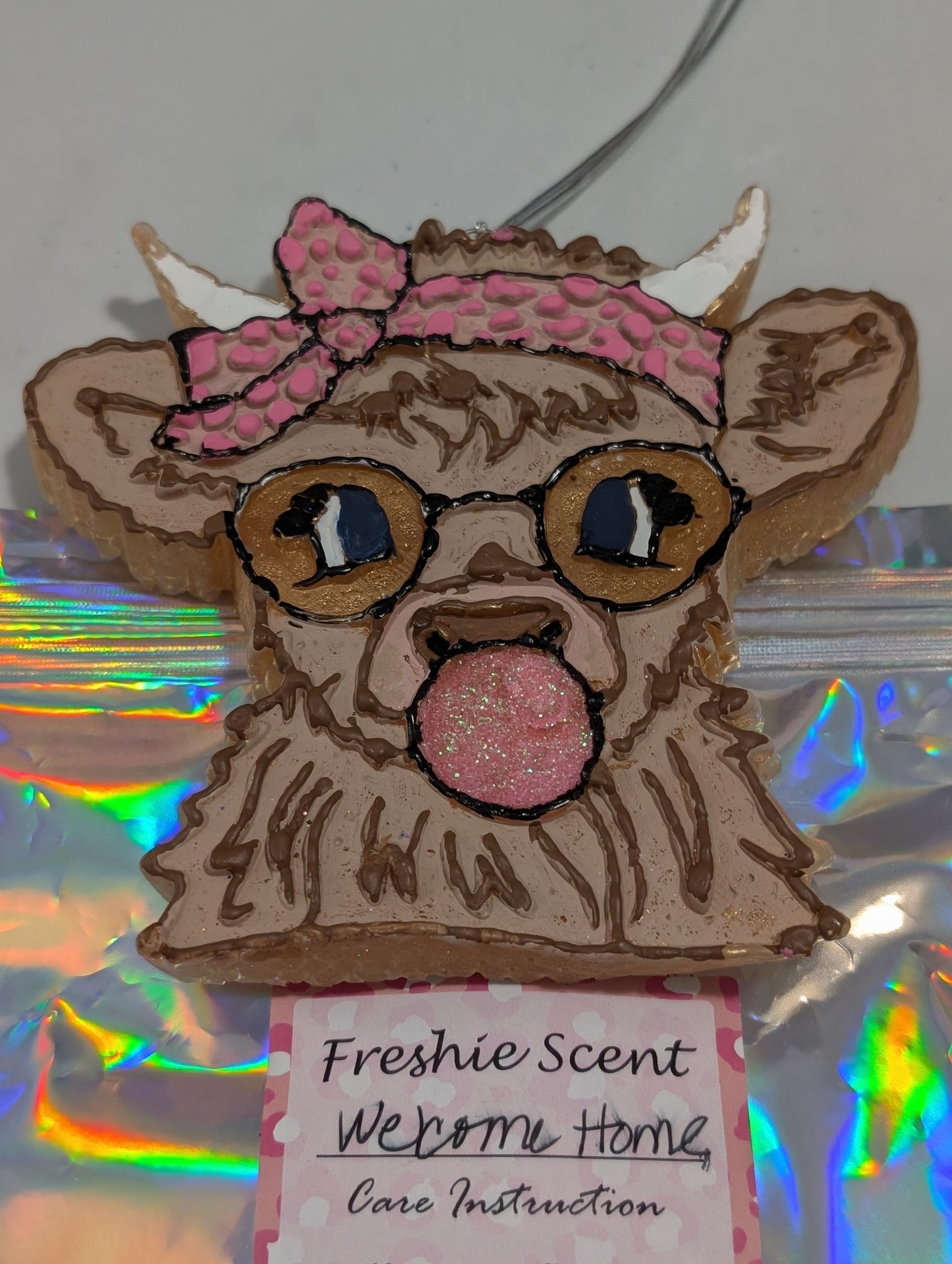 Highland with Bow and Bubble