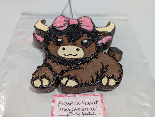 Large Highland with Bow